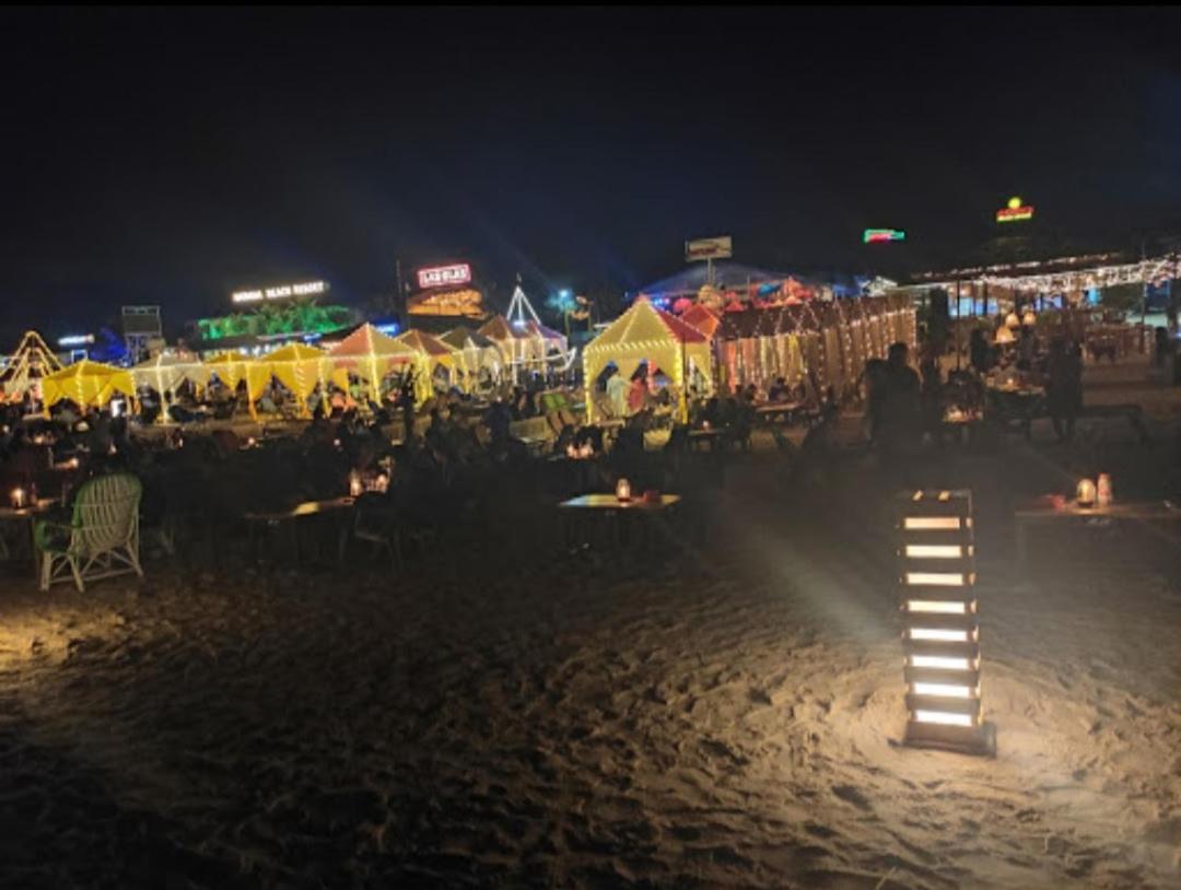 Red Rock Arambol Beach Ngoại thất bức ảnh